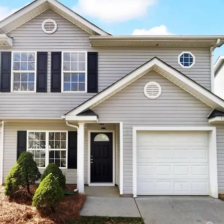 Welcome To Charlotte Nest!